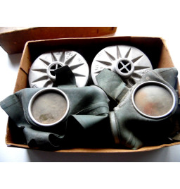 *Gasmaske - Luftschutz*