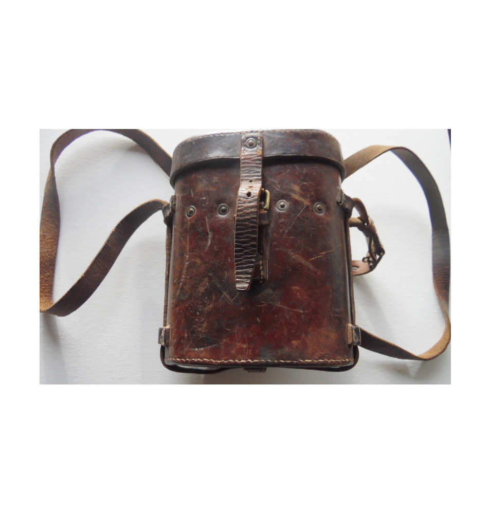 *Etui à jumelle - 1917*