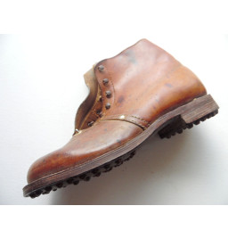 *Französischer Bergstiefel *