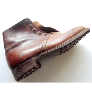 *Französischer Bergstiefel *