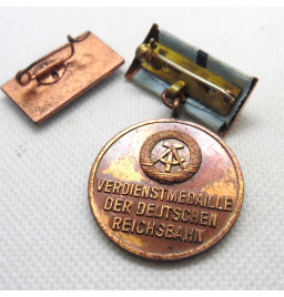 *Médaille de service Reichsbahn - DDR*
