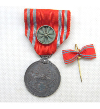 *Médaille croix rouge japonaise*