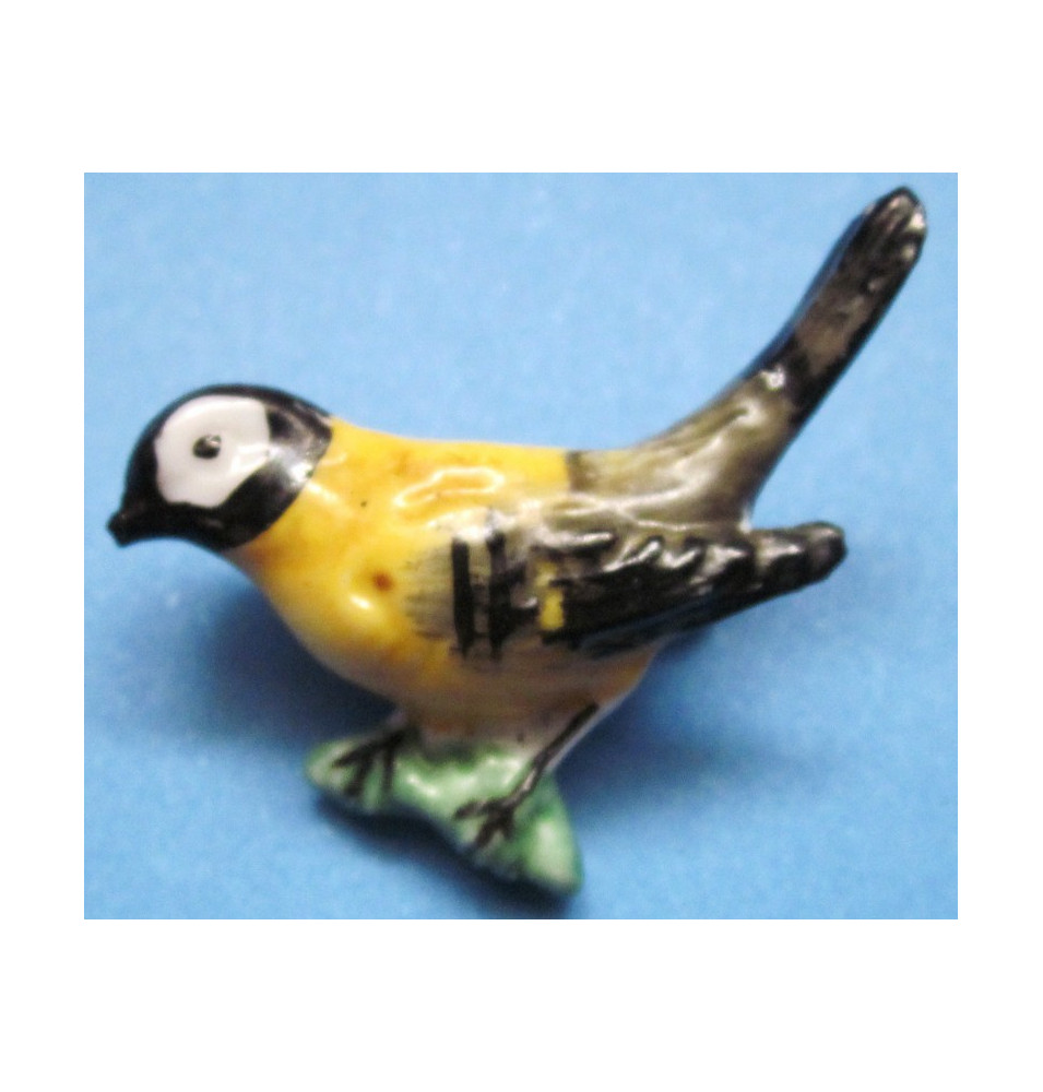 Figurine en porcelaine  d'une mésange